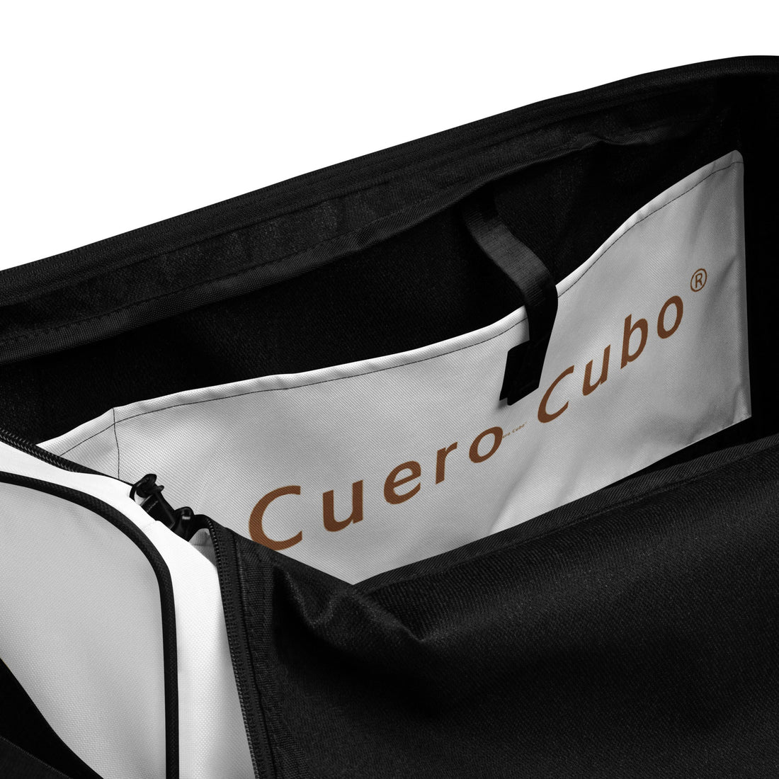 From Kolkata to the World: The Story of Cuero Cubo – Handcrafted Luxury Since 2018