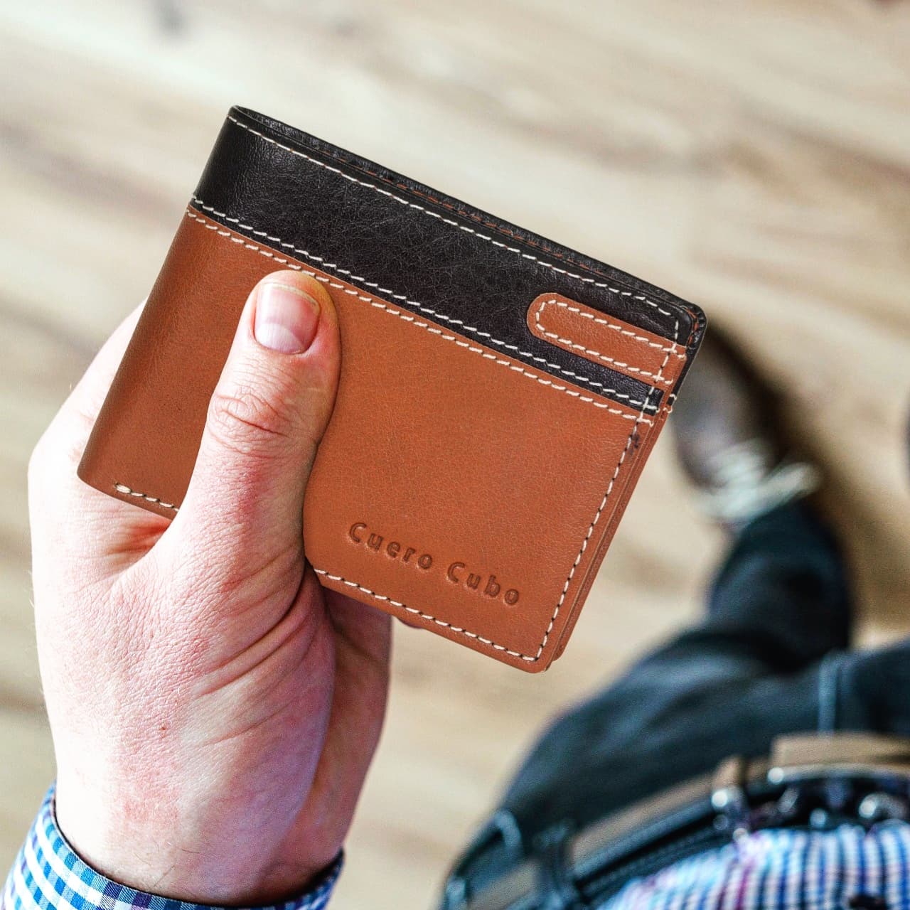 Cuero Cubo Men Formal, Casual,Trendy Brown Genuine Leather Wallet